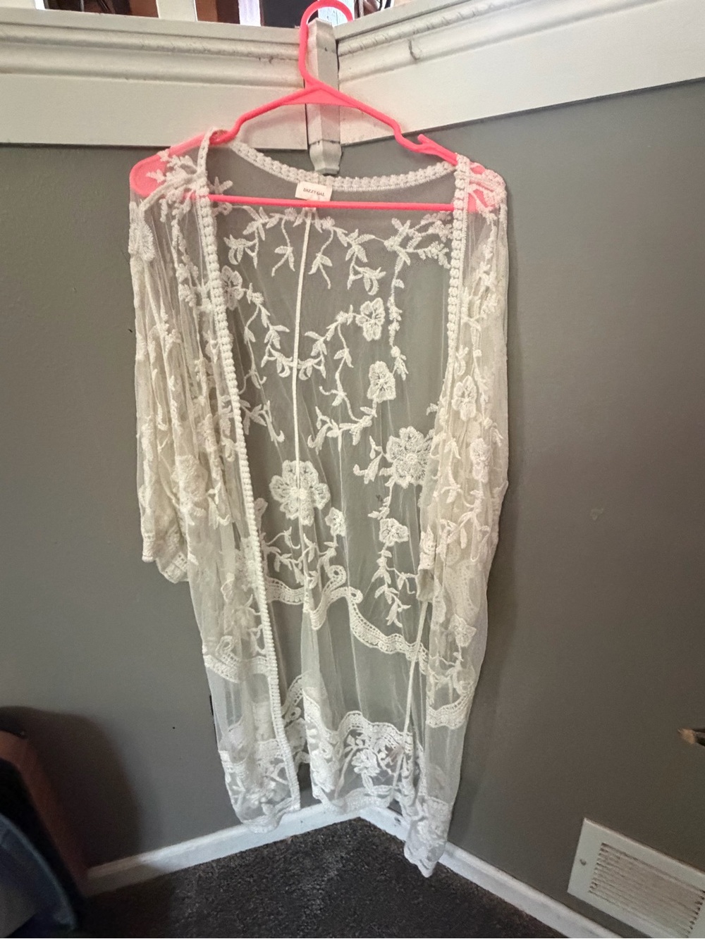 Dizzy Gal White Lace Kimono with Pink Tag